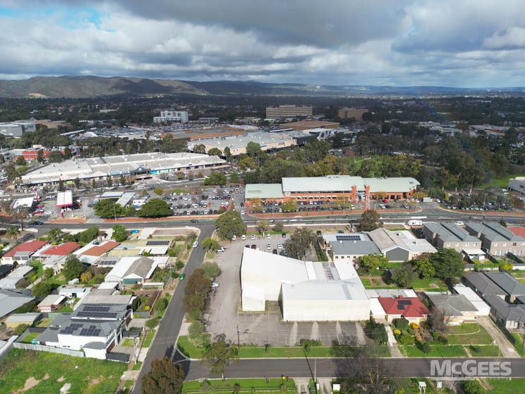 Click to view all images 576 Montague Road Modbury North SA 5092 - Image 3