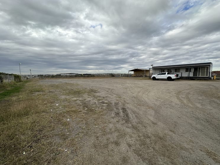 Click to view all images Site 504 Boundary Road Archerfield QLD 4108 - Image 1
