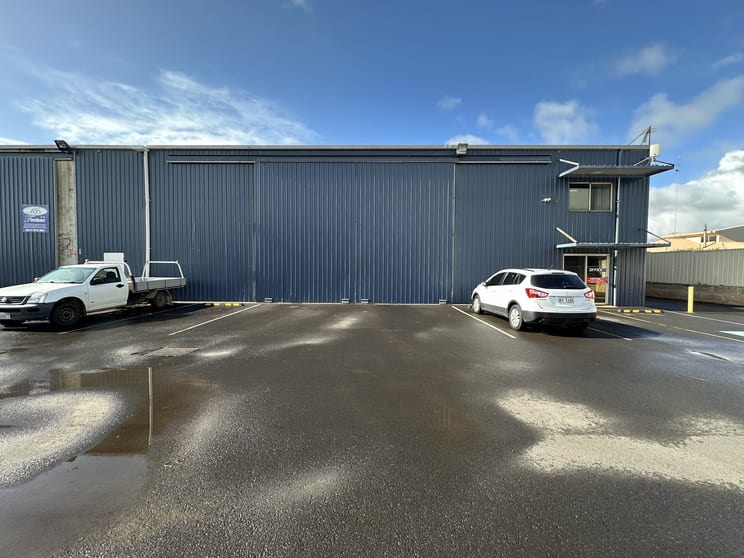 Click to view all images 33B Golding Crescent Picton East WA 6229 - Image 1