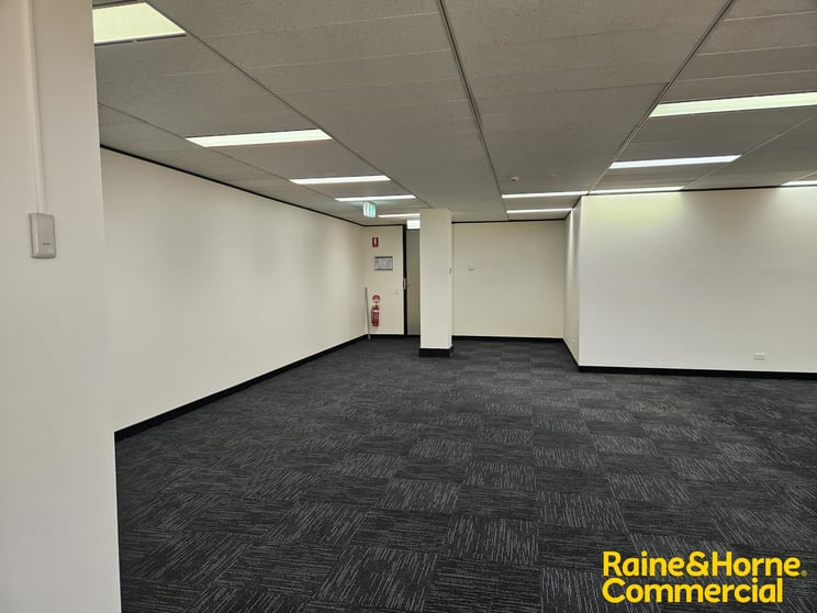 Click to view all images Suite 2A/101 Queen Street Campbelltown NSW 2560 - Image 2