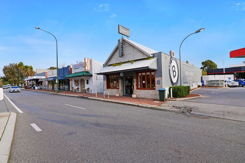 Click to view all images 11 Broadway Nedlands WA 6009 - Image 1