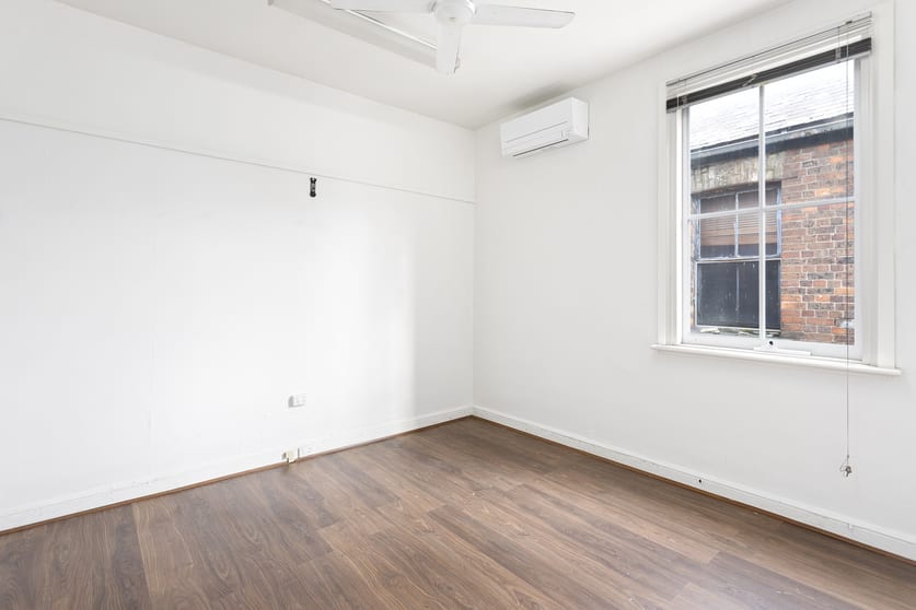 Click to view all images 3/35 Toorak Road South Yarra VIC 3141 - Image 3