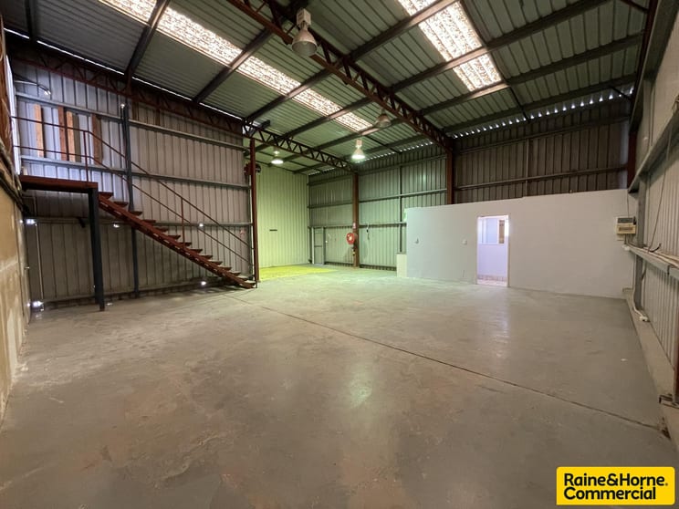 Click to view all images 2/33 Buchanan Road Banyo QLD 4014 - Image 2