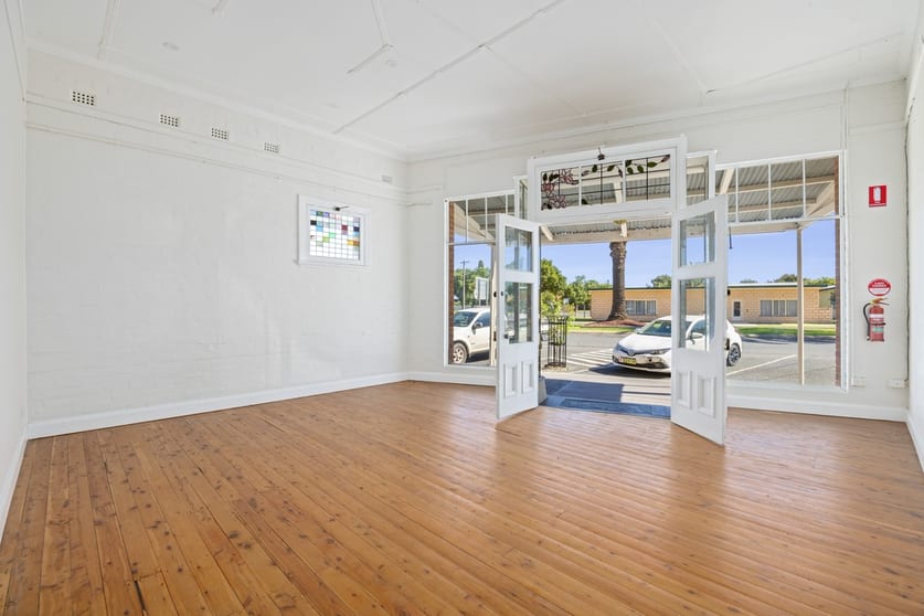Click to view all images 23 Balfour Street Culcairn NSW 2660 - Image 1
