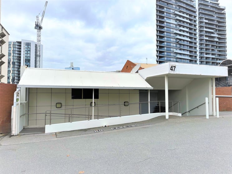 Click to view all images 47 Kishorn Road Applecross WA 6153 - Image 1