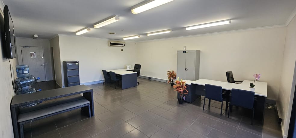 Click to view all images 2/31 Iridium Drive Paget QLD 4740 - Image 2