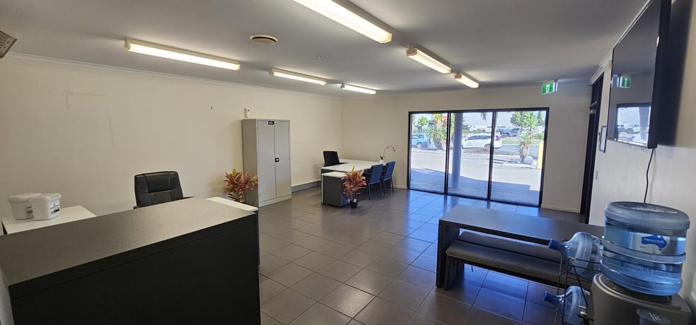 Click to view all images 2/31 Iridium Drive Paget QLD 4740 - Image 3