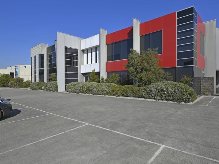 Click to view all images 26 Bond Street Mordialloc VIC 3195 - Image 2