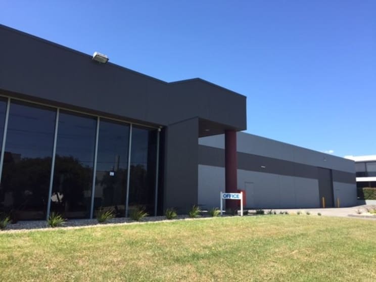 Click to view all images 16 Laser Drive Rowville VIC 3178 - Image 3