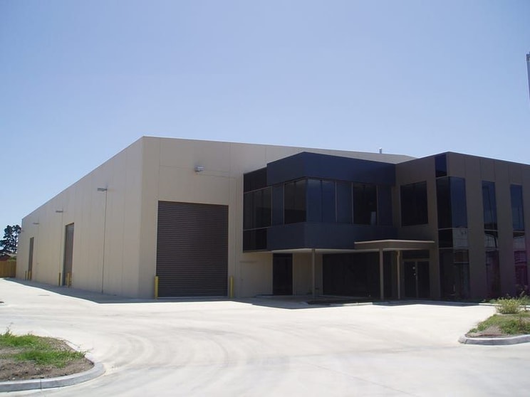 Click to view all images 3/251 Ferntree Gully Road Mount Waverley VIC 3149 - Image 1