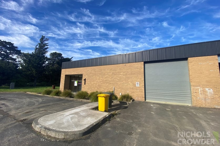 Click to view all images 1/24 Kanowna Street Hastings VIC 3915 - Image 1