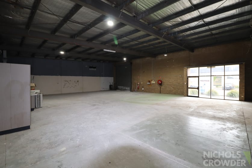 Click to view all images 1/24 Kanowna Street Hastings VIC 3915 - Image 2