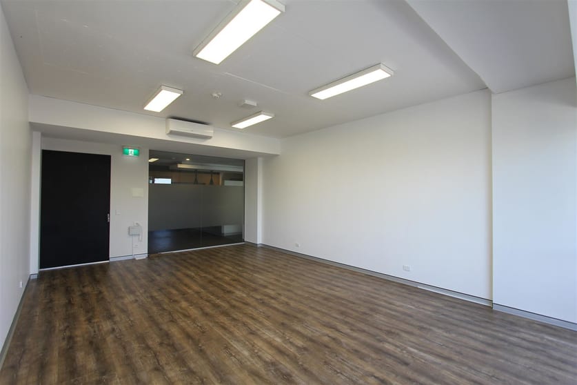 Click to view all images 208/16 Wurrook Circuit Caringbah NSW 2229 - Image 2