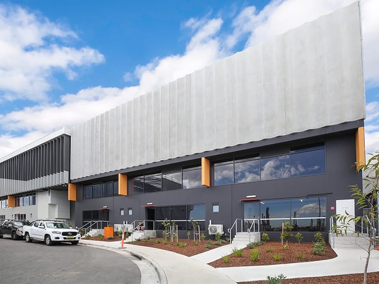 Click to view all images 7/8 Jullian Close Banksmeadow NSW 2019 - Image 2