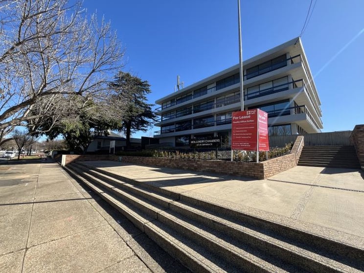 Click to view all images Level 2/63-65 Johnston Street Wagga Wagga NSW 2650 - Image 1