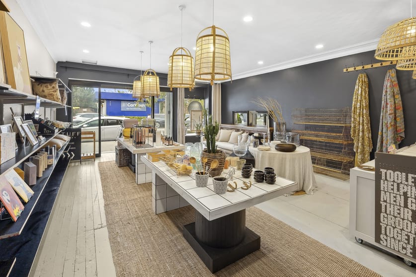Click to view all images 1B/1 South Creek Rd Dee Why NSW 2099 - Image 2