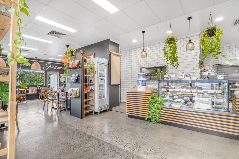 Click to view all images 190 Enoggera Road Newmarket QLD 4051 - Image 2