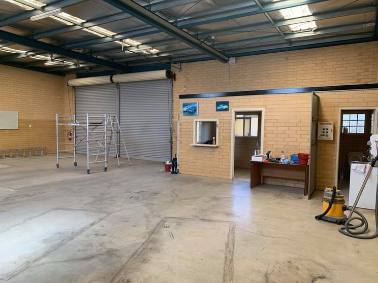 Click to view all images 103 Tapleys Hill Road Hendon SA 5014 - Image 3