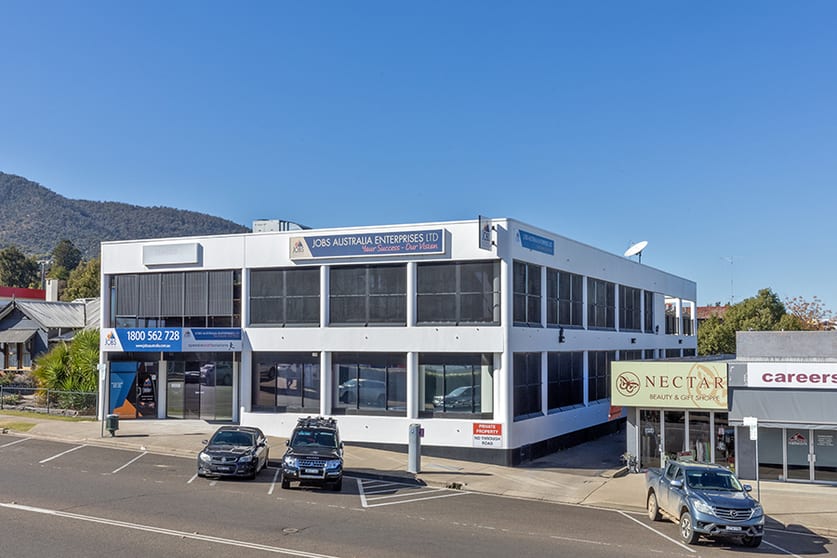 Click to view all images Ground Floor 17 White Street Tamworth NSW 2340 - Image 1