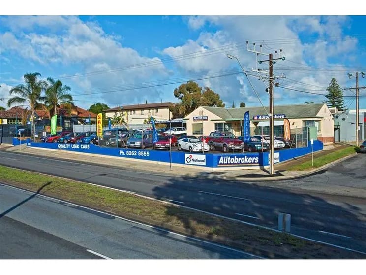 Click to view all images 388 Main North Road Blair Athol SA 5084 - Image 2
