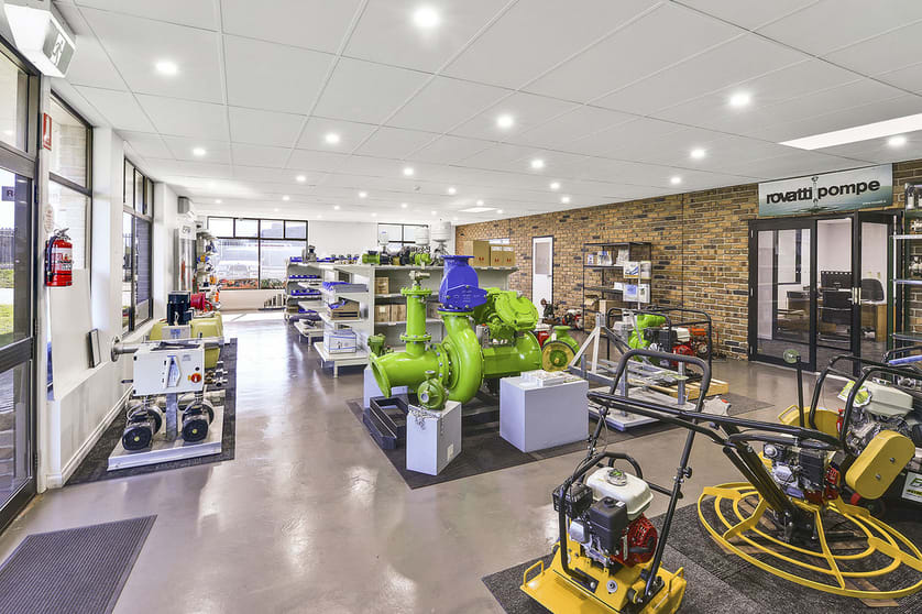 Click to view all images 16 Aldershot Road Lonsdale SA 5160 - Image 3
