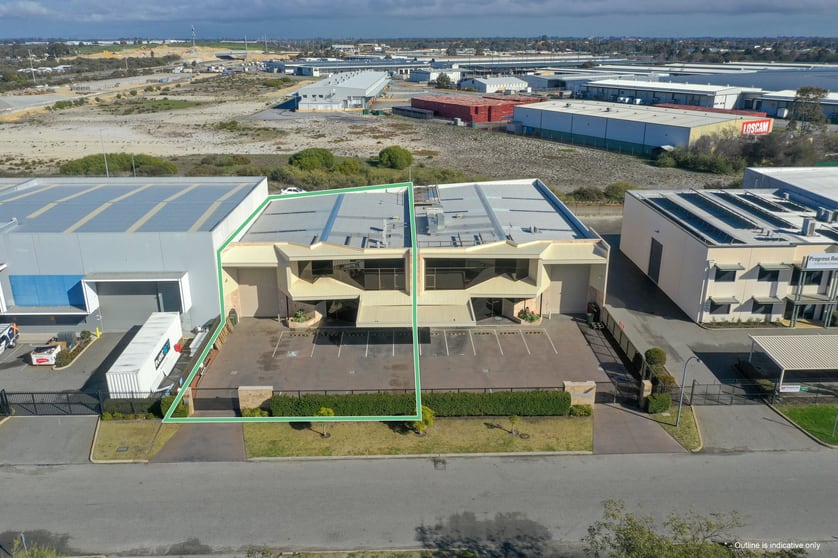 Click to view all images 68A Mordaunt Circuit Canning Vale WA 6155 - Image 3