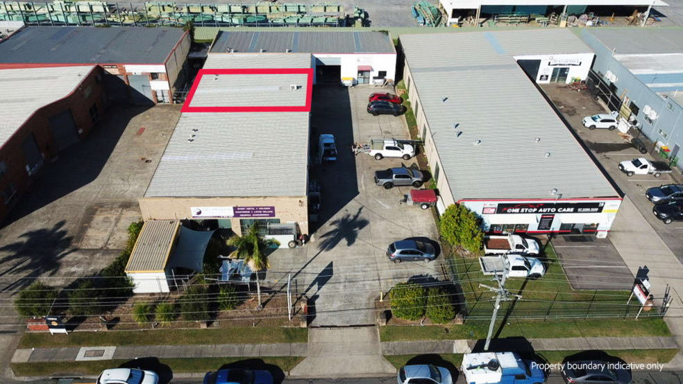 Click to view all images 2/21 Brendan Drive Nerang QLD 4211 - Image 1