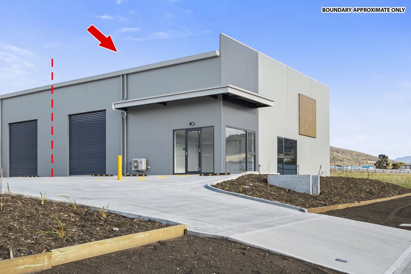 Click to view all images Unit 1/7 Abernant Way Cambridge TAS 7170 - Image 1
