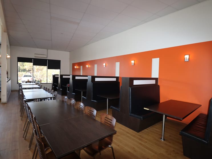 Click to view all images 2/6 - 10 Princes Highway Dapto NSW 2530 - Image 3