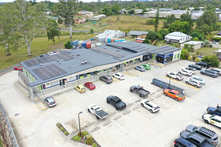 Click to view all images 2/21 Exhibition Road Southside QLD 4570 - Image 2