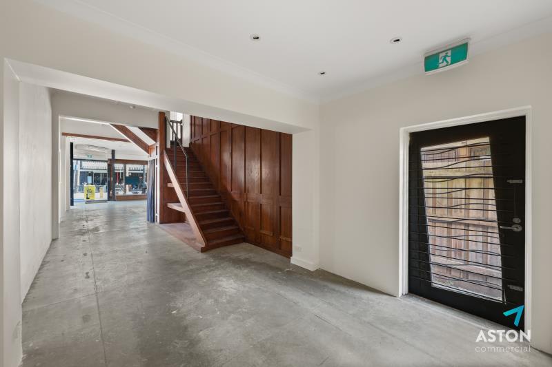 Click to view all images 94A Acland Street St Kilda VIC 3182 - Image 3