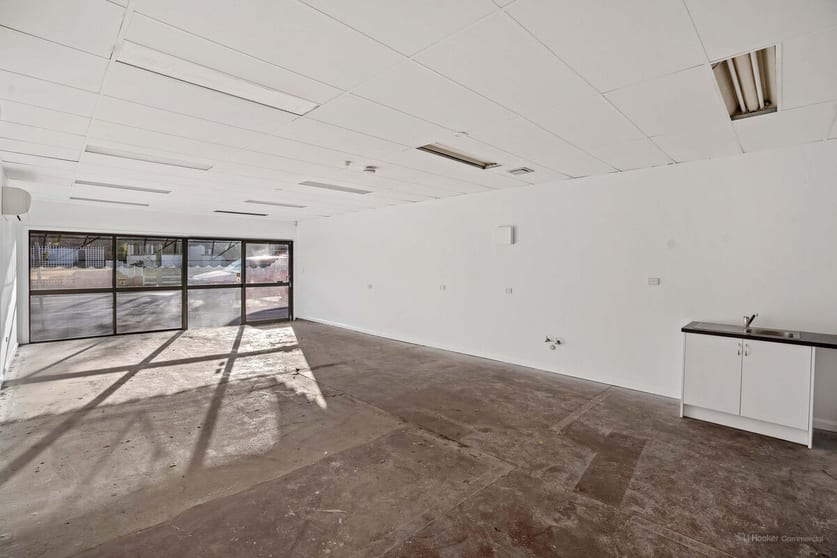 Click to view all images 106 West Street Toowoomba QLD 4350 - Image 3