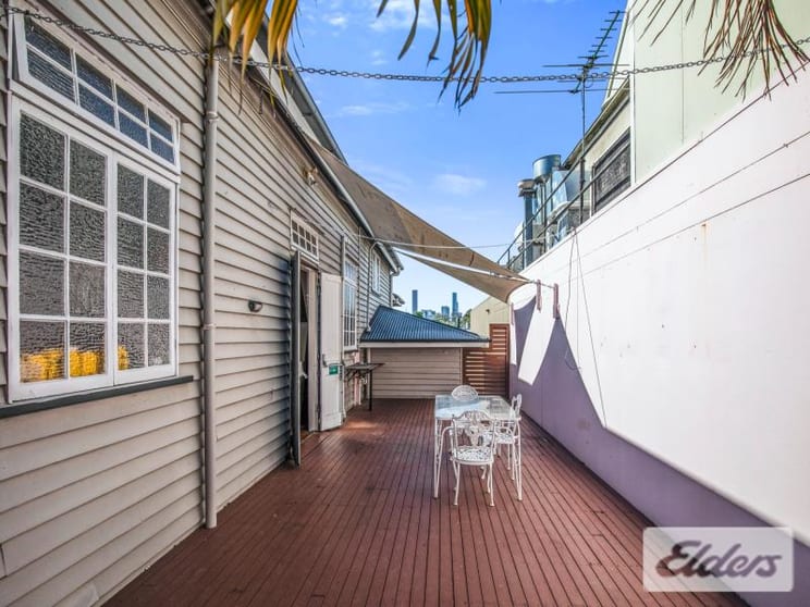 Click to view all images 18 Nash Street Paddington QLD 4064 - Image 3