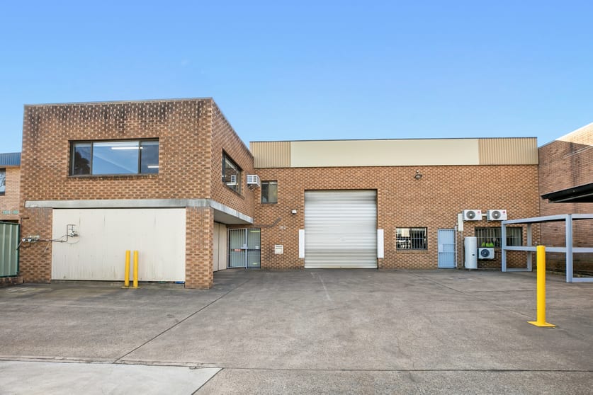 Click to view all images Milperra NSW 2214 - Image 1