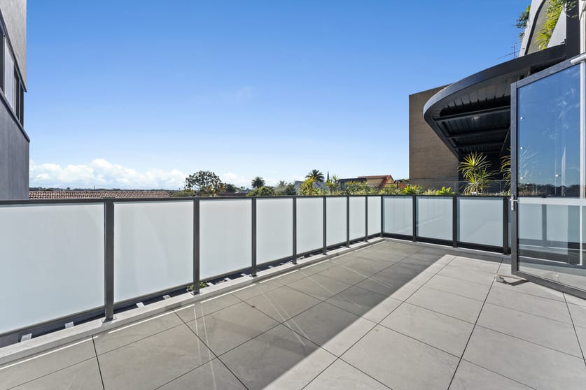 Click to view all images 48 Chandos Street St Leonards NSW 2065 - Image 2