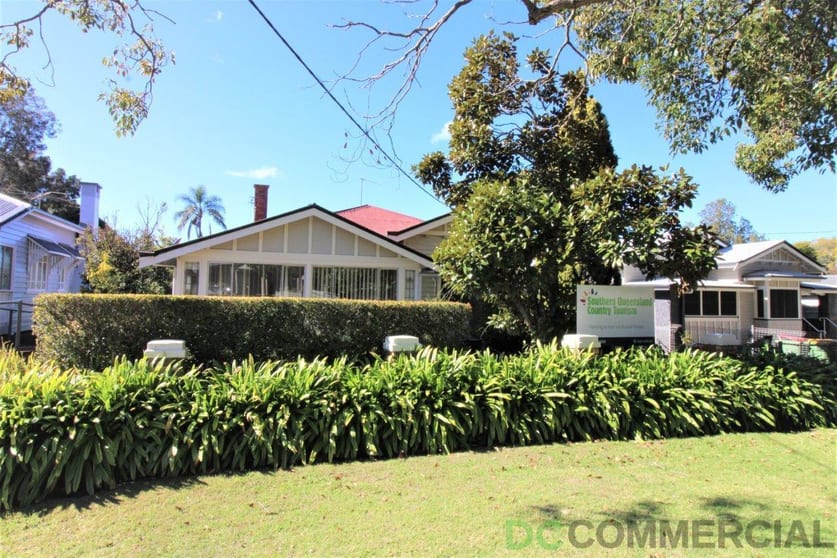 Click to view all images 10 Rens Street Toowoomba City QLD 4350 - Image 2