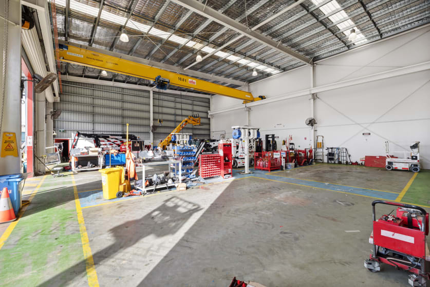 Click to view all images 21-23 Wurrook Circuit Caringbah NSW 2229 - Image 3