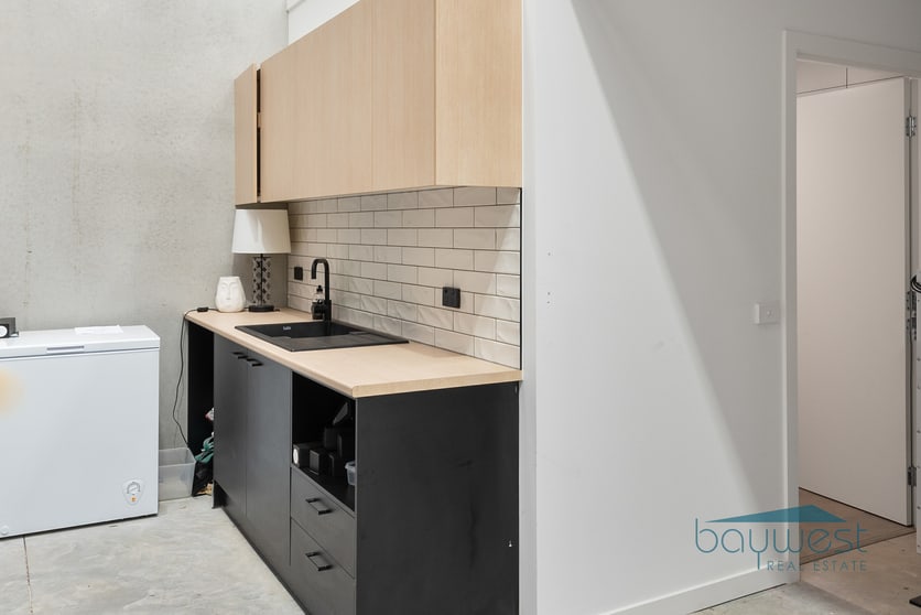 Click to view all images 48 Star Point Place Hastings VIC 3915 - Image 2