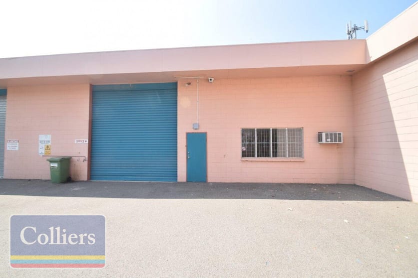 Click to view all images 4/2 Whitehouse Street Garbutt QLD 4814 - Image 1
