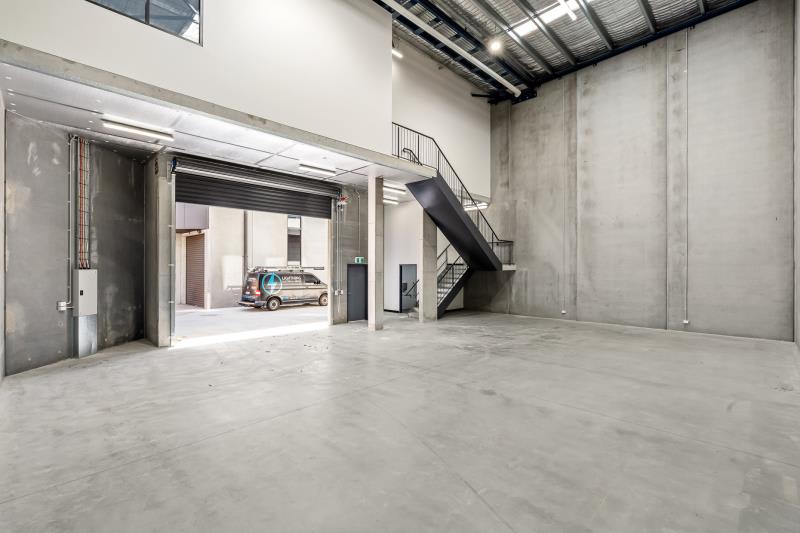 Click to view all images 5 Leedham Place Riverwood NSW 2210 - Image 3