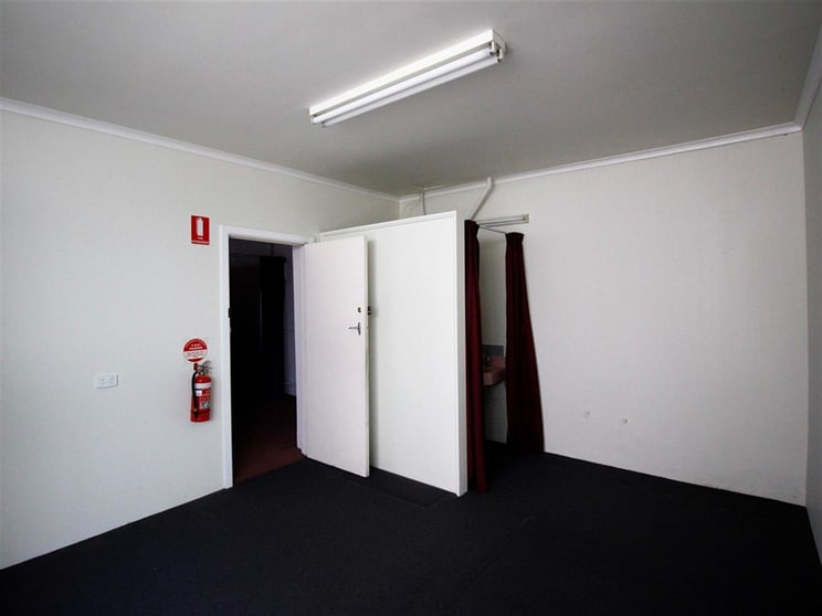 Click to view all images 6 & 7/22 Station Street Bayswater VIC 3153 - Image 3