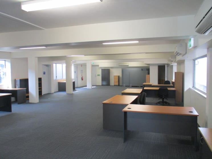 Click to view all images 152 Grafton Street Cairns City QLD 4870 - Image 3