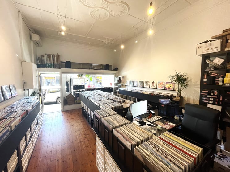 Click to view all images 374 High Street Northcote VIC 3070 - Image 3