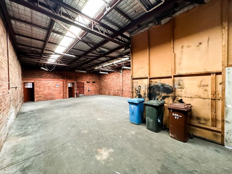 Click to view all images 6/97 Dorset Road Ferntree Gully VIC 3156 - Image 2