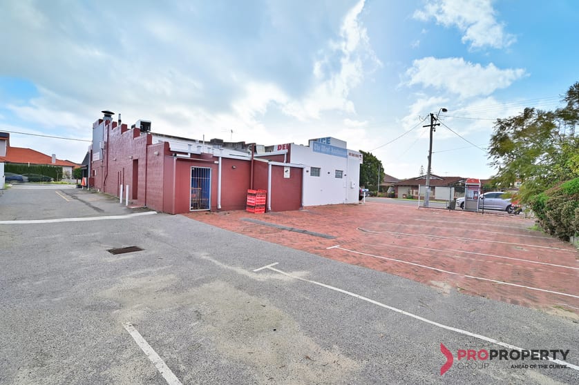 Click to view all images 68b Lawley Street Tuart Hill WA 6060 - Image 3