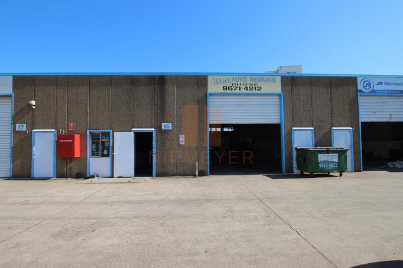 Click to view all images Unit 16/176 Sunnyholt Road Kings Park NSW 2148 - Image 2