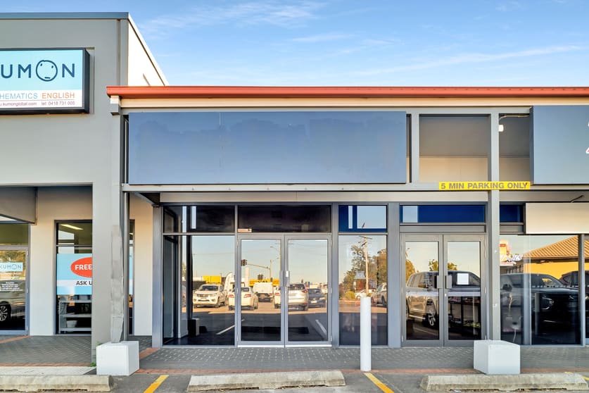 Shop 4/131 Anzac Avenue Newtown QLD 4350 - Image 1