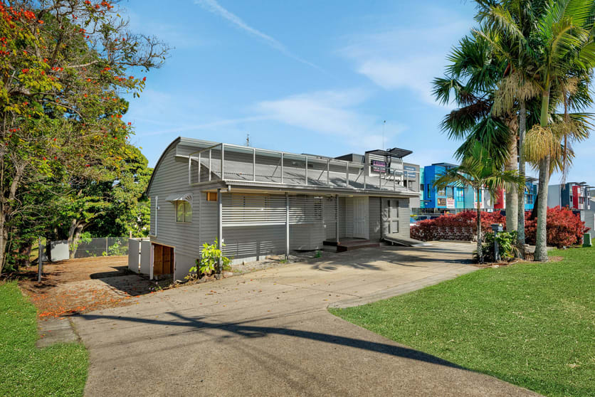 Click to view all images 66 Sugar Road Maroochydore QLD 4558 - Image 3