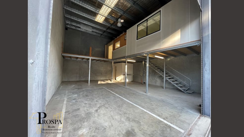 Click to view all images 5/26-28 Nestor Drive Meadowbrook QLD 4131 - Image 2