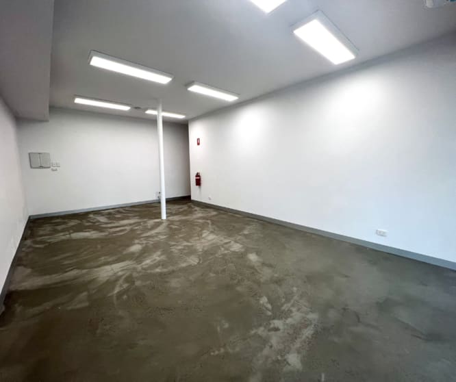 Click to view all images 2/49 Mason Street Newport VIC 3015 - Image 3